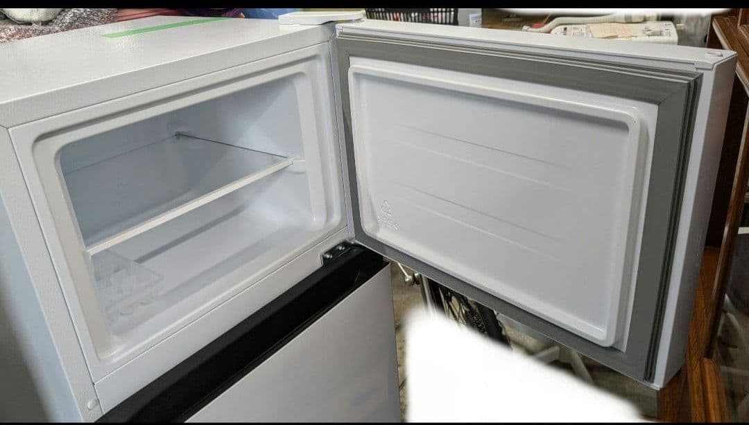 ハイセンス　冷蔵庫　HR-B12HW