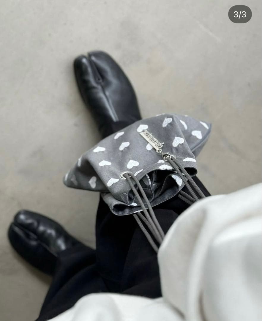 お値下げ！シャルマントサック⭐︎ハートエンブロイダリー巾着バッグ