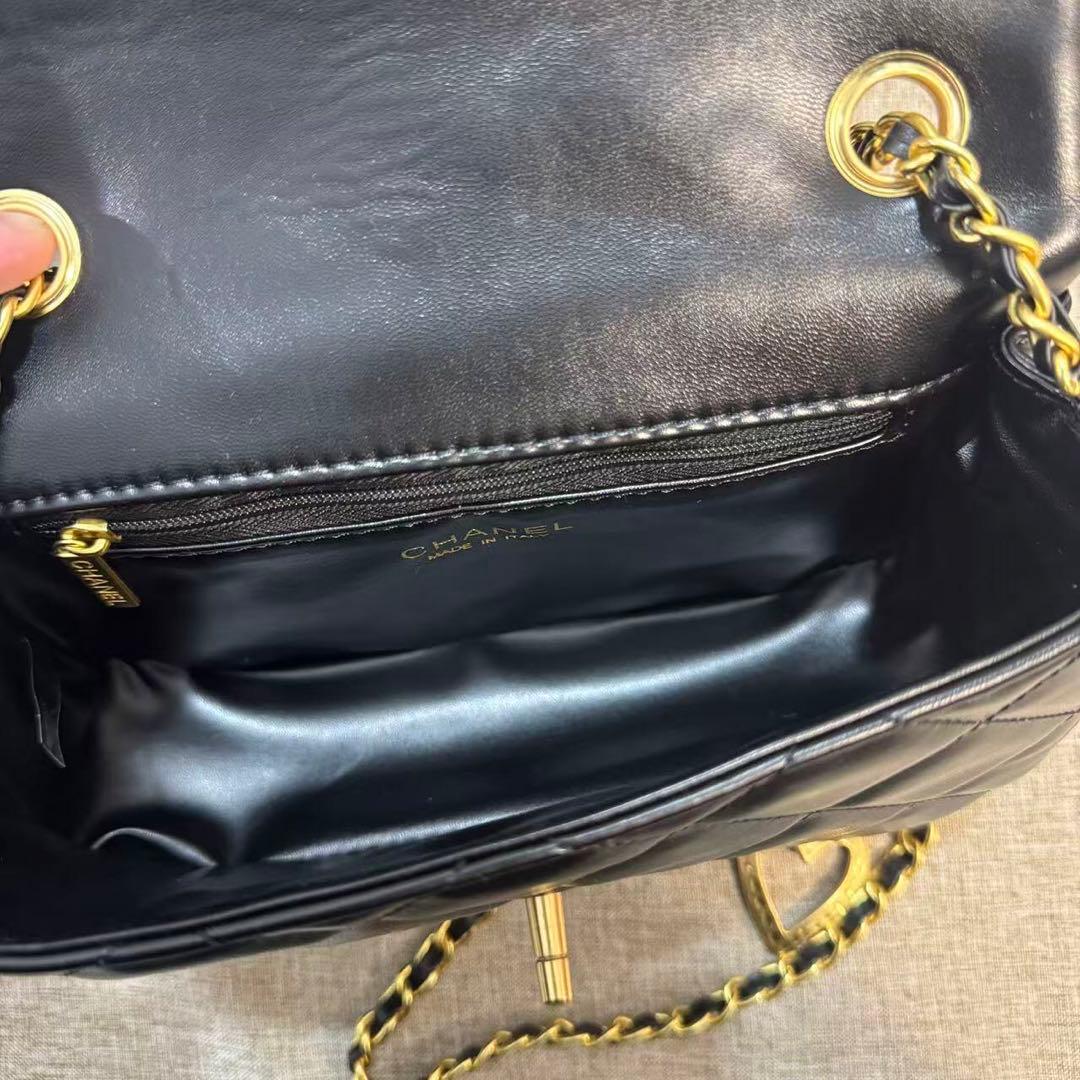 VIP会員限定 ノベルティ　ショルダーバッグ　ハートチャーム ブラック