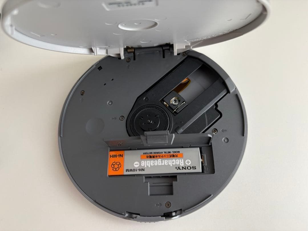 SONY MP3ポータブルCDプレーヤー