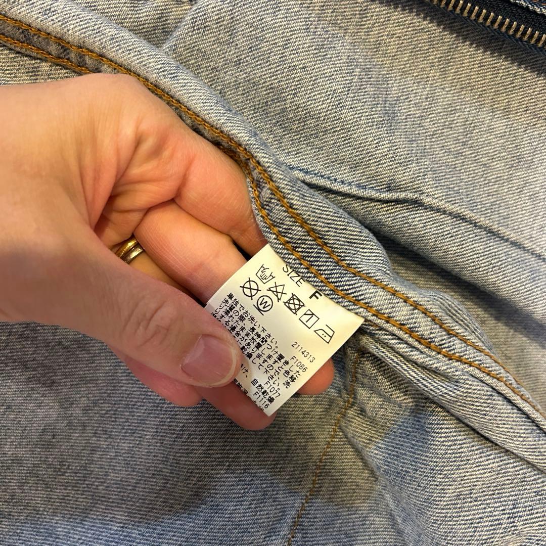 美品　AMERIデニムジャケット 黒石奈緒子着用