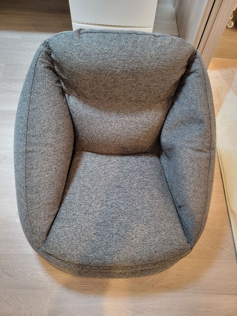 無印良品 空気でできたソファ チャコール