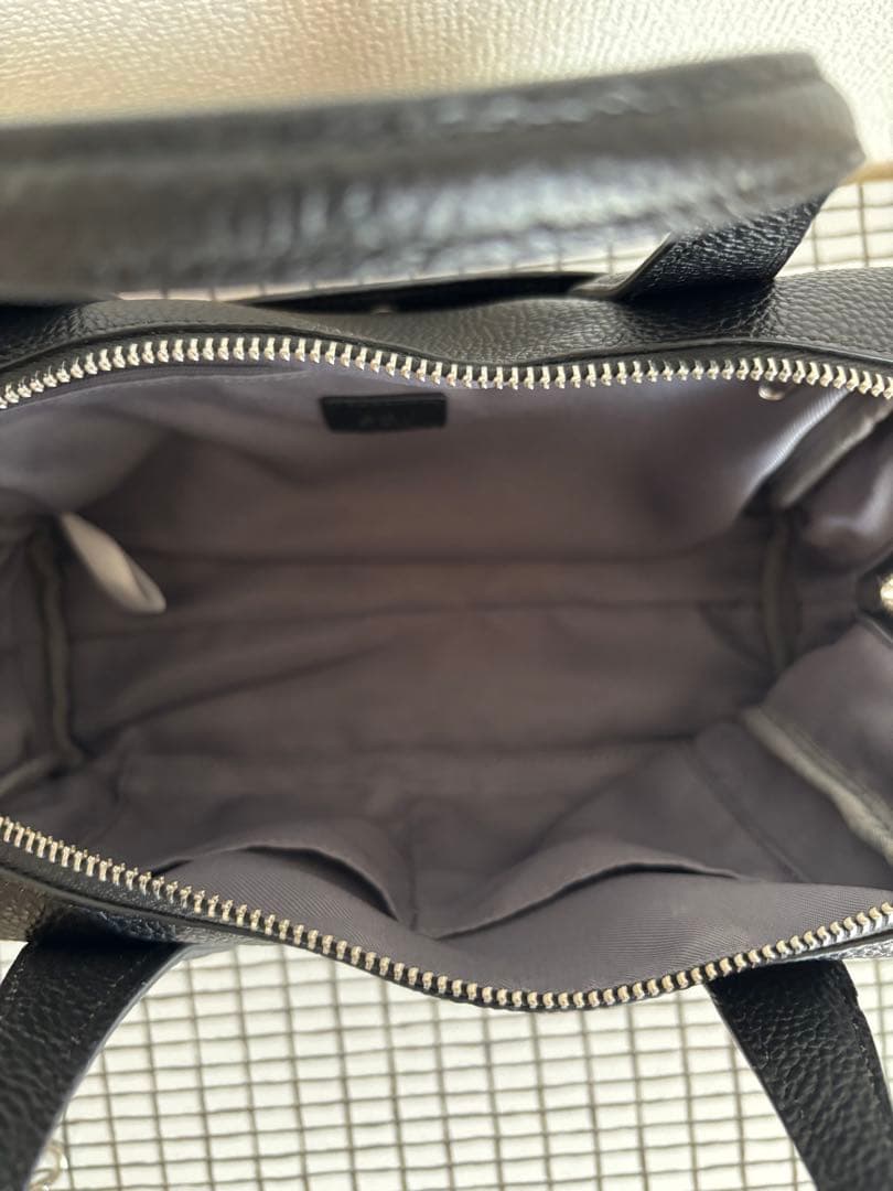 イアパピヨネスタッズショルダーバック