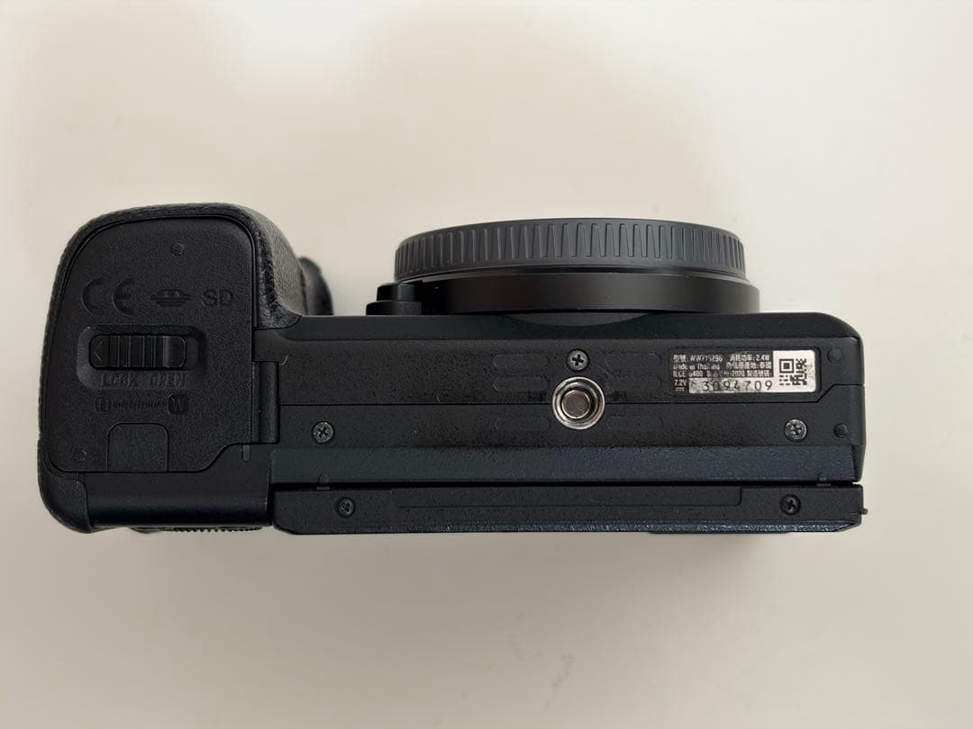 Sony α6400 + Sigma 18-50mmセット