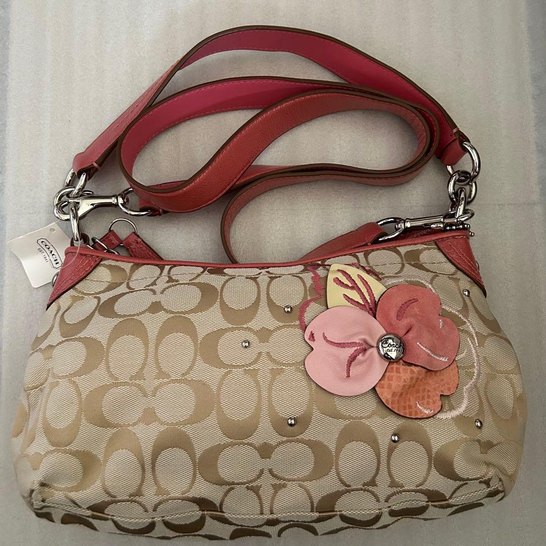 未使用　COACH 希少　花モチーフ シグネチャー ポーチ ミニバッグ　タグ付き