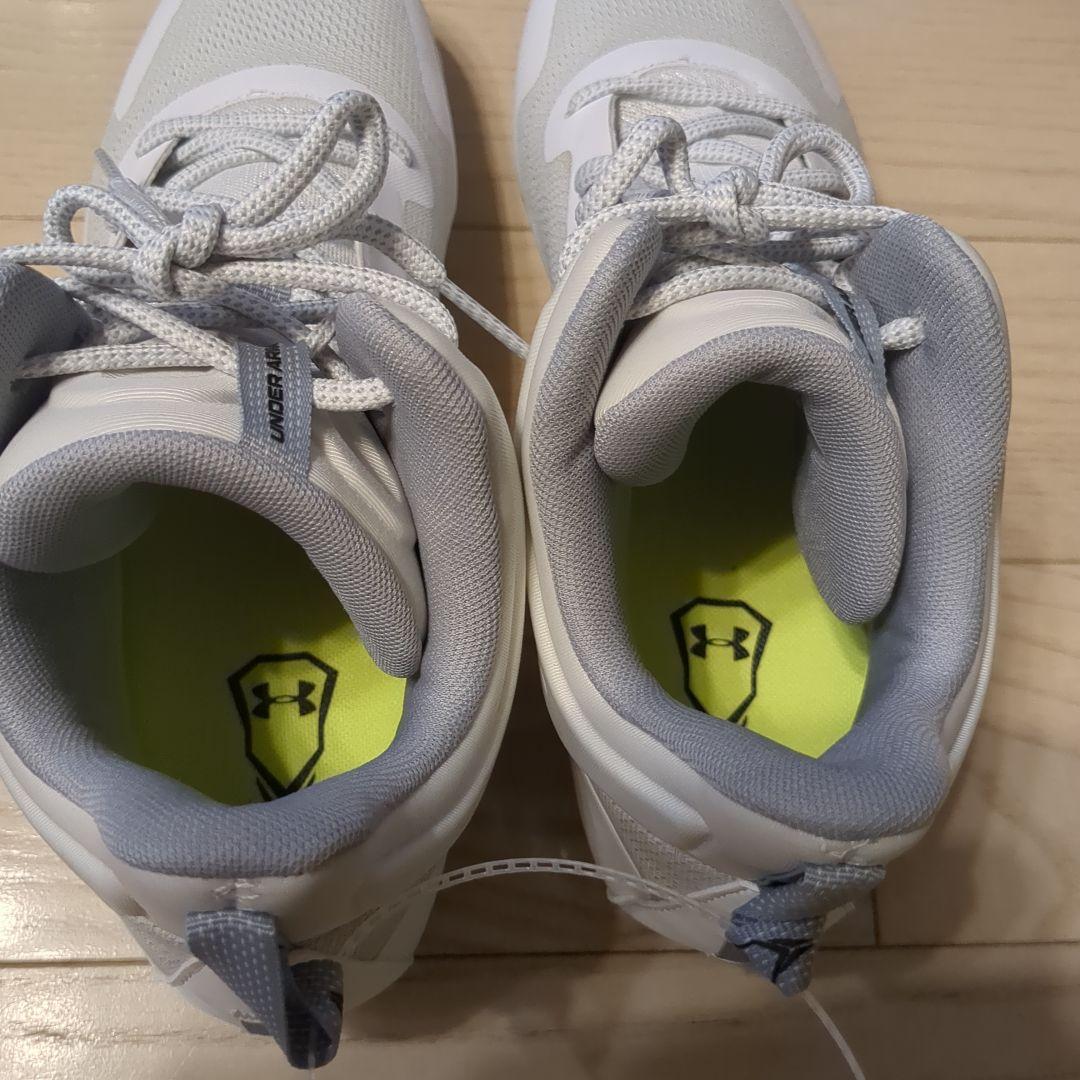 28.5cm　アメフト　スパイク　アンダーアーマー　白