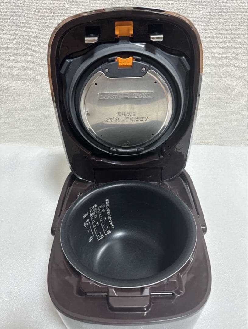 ZOJIRUSHI 象印　圧力IH炊飯器 NW-JB10 ブラウン