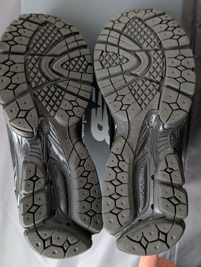 NEW BALANCE 1906L ブラック エナメル 24cm ローファー