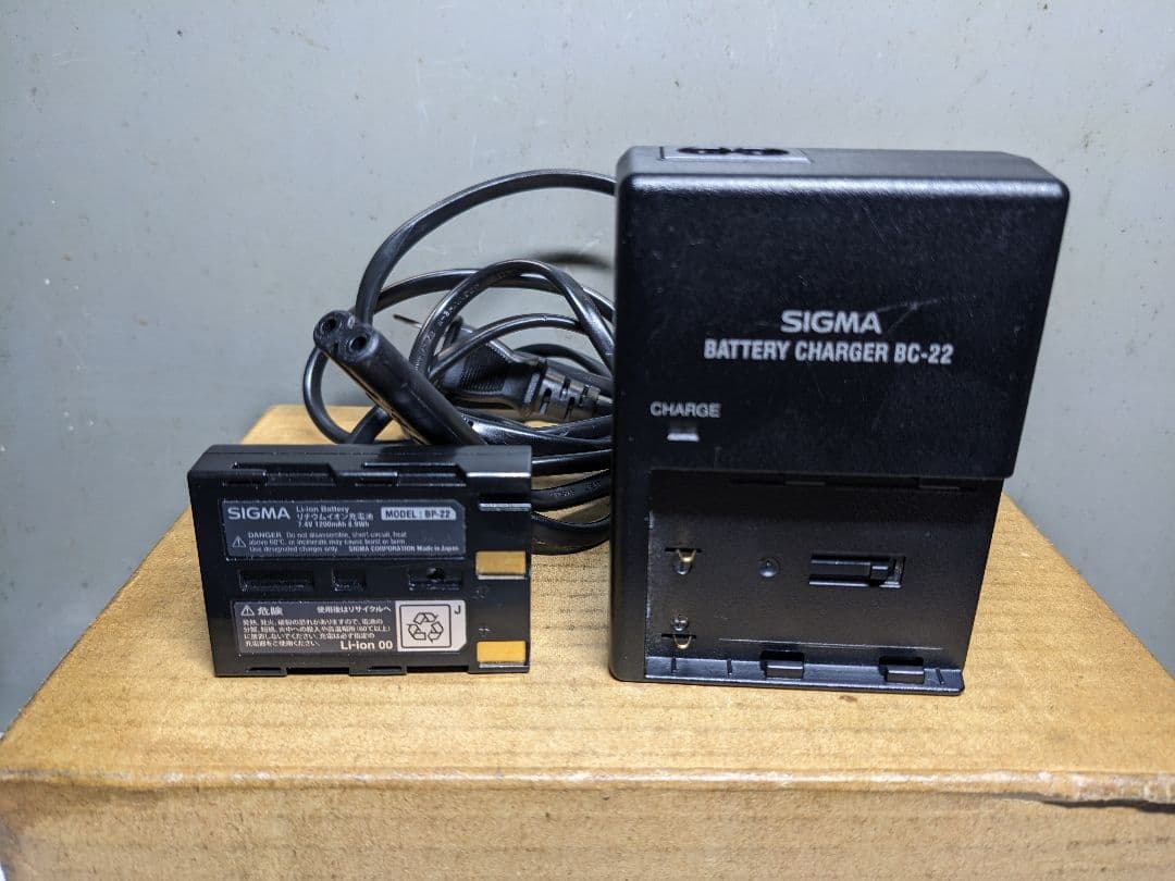 【ジャンク】SIGMA SD1 Merrill 本体+バッテリー +充電器