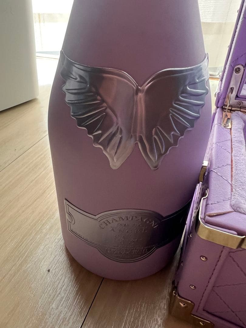 エンジェル　シャンパン　ドゥミセック　空箱、空瓶3本セット