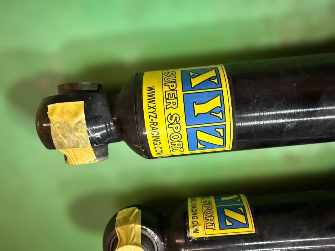 クライスラー300C系　中古XYZ Super Sport サスペンションキット