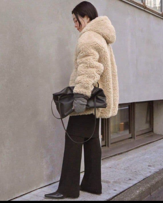 【新品タグ付き】AP STUDIO Vegancoe カーリーフーディ ブルゾン