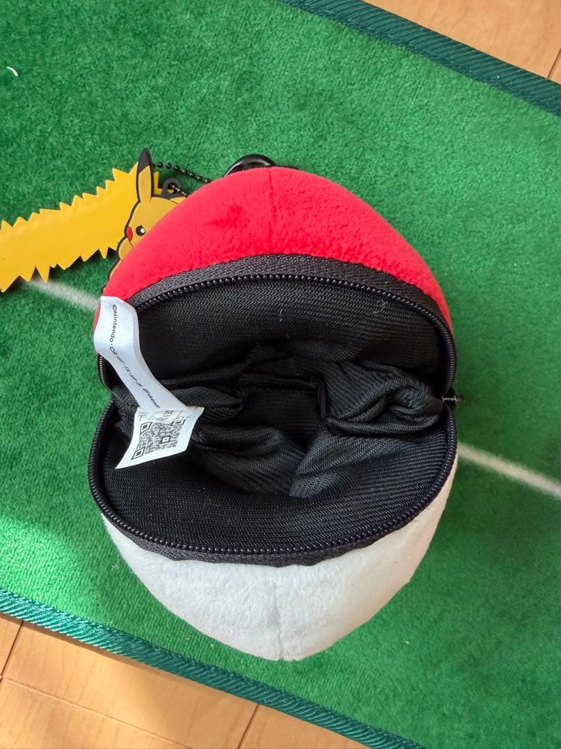 PEARLY GATES　ポケモン モンスターボール型ポーチ