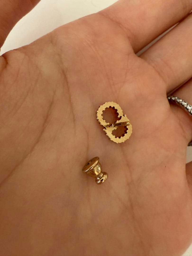 DIORダブルCロゴ ストーン装飾 ピアス(片耳用)