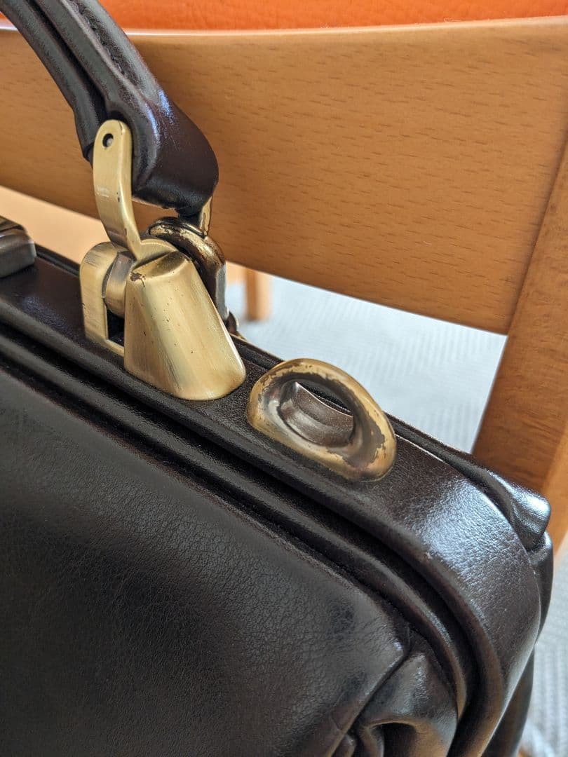 限定デザイン！ YOUTA ダレスバッグ Mサイズ チョコ（ブラウン）