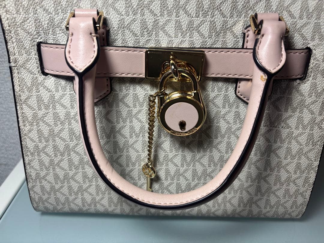 ね*す様 【値下げ】Michael Kors ハンドバッグ