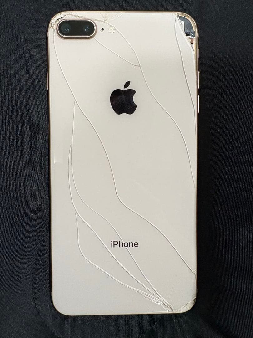 お*り様 iPhone 8 Plus