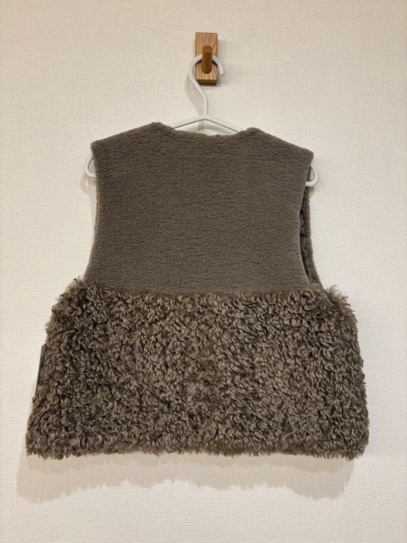 新品タグ付き　パシオーネ プードルファー ボアベスト モカ