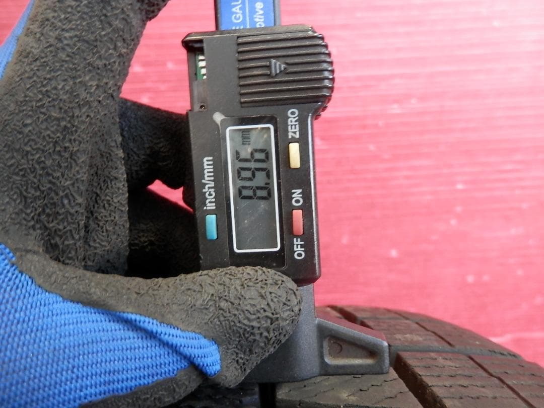 80ノアヴォクシーにダンロップ製WM03 205/60R16スタッドレスセット