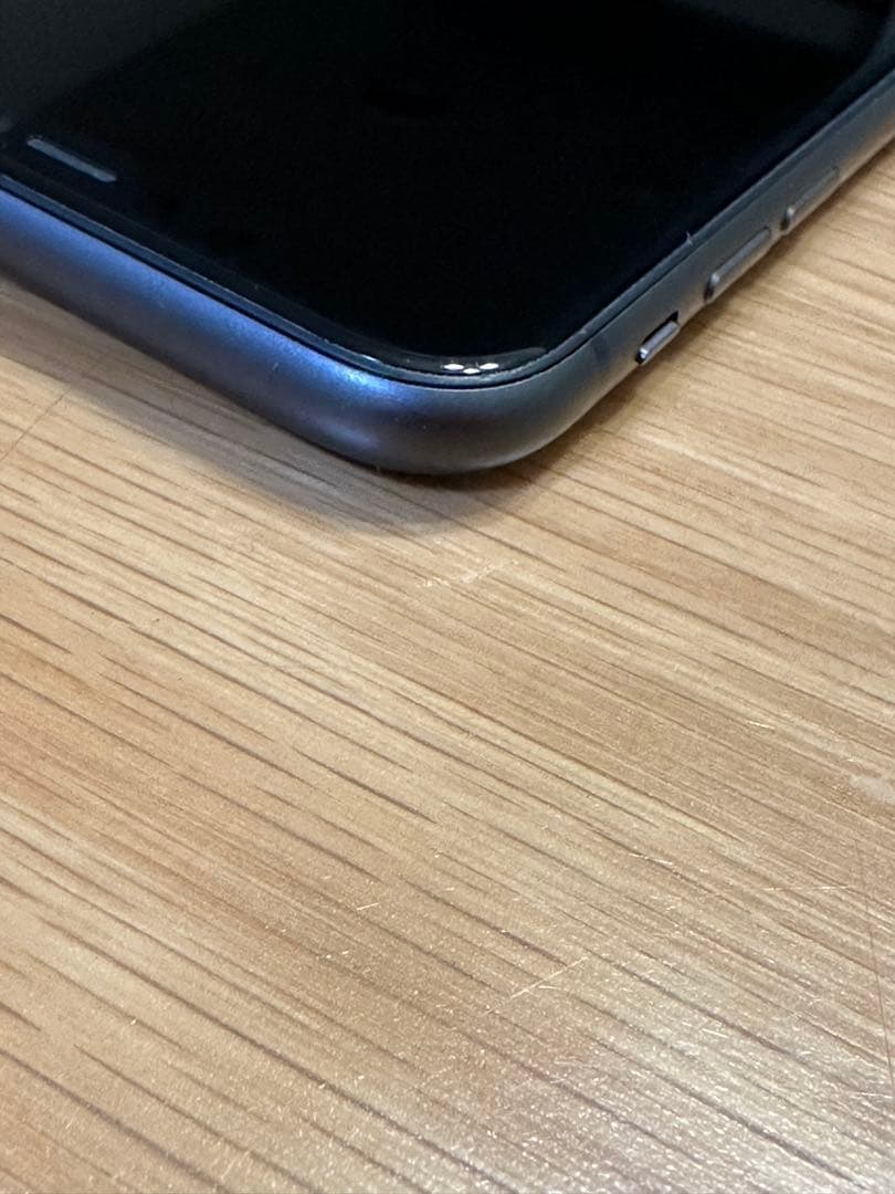 Apple iPhone 11 スペースグレー 本体　64GB