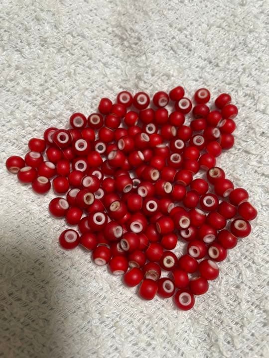 ゴローズ店舗購入品　赤ビーズ　ホワイトハーツ