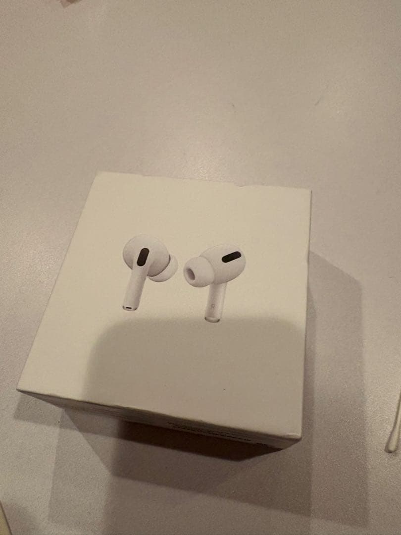 AirPods Pro 本体 充電ケース付き 箱完備品
