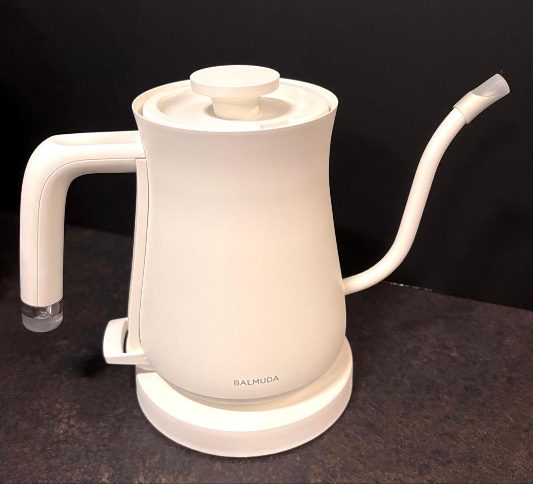 BALMUDA　電気ケトル