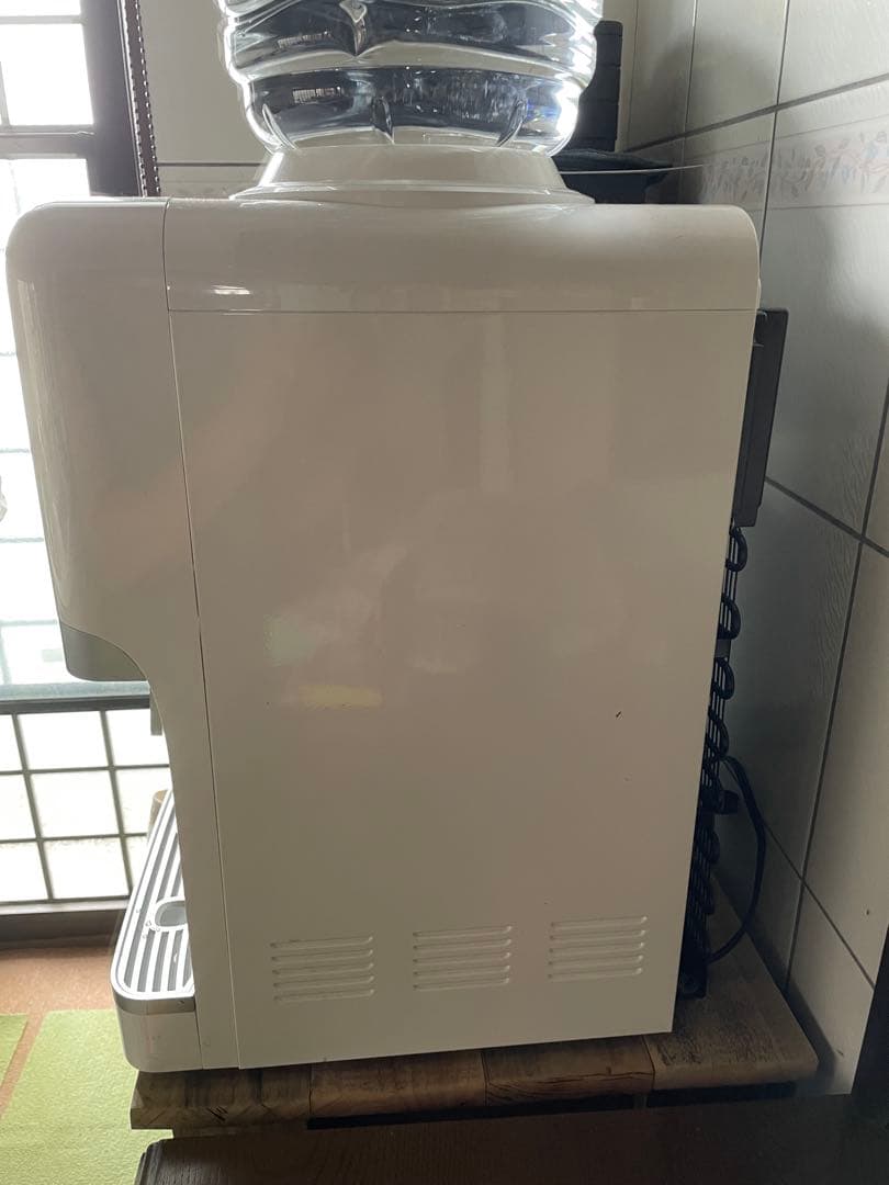 ウオーターサーバー　インベル