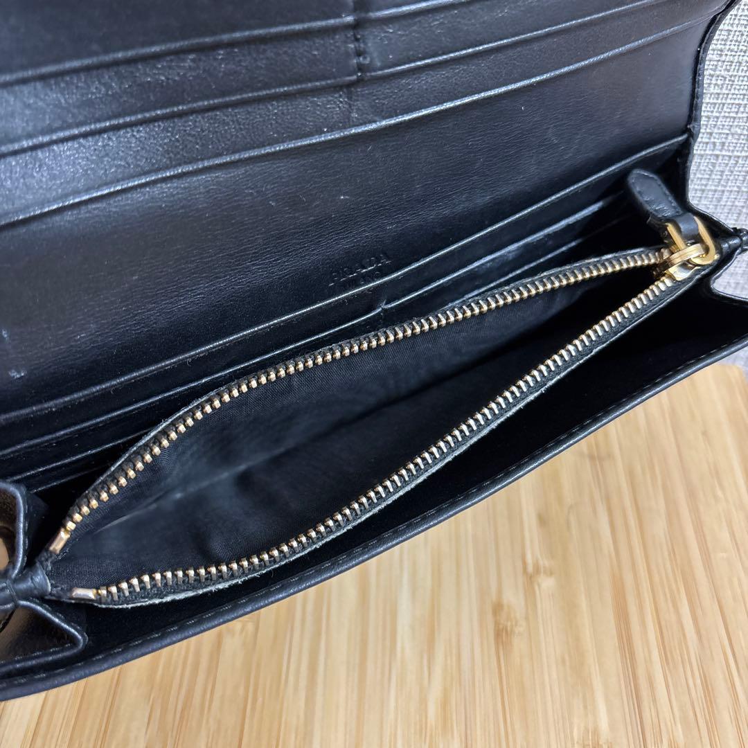 PRADA キルティング ブラック長財布