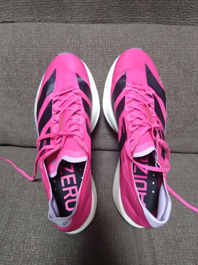 アディゼロ　タクミセン11 26センチ