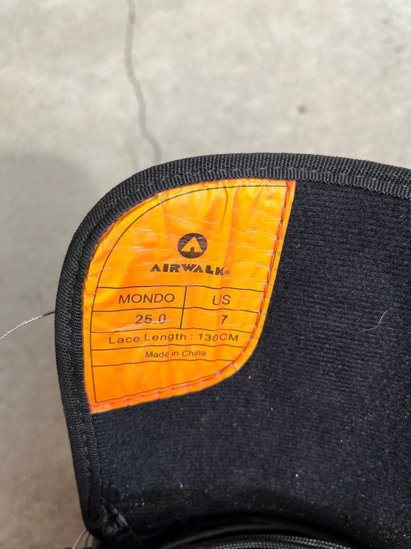 AIRWALK 赤黒 スノーボードブーツ25cm BOA