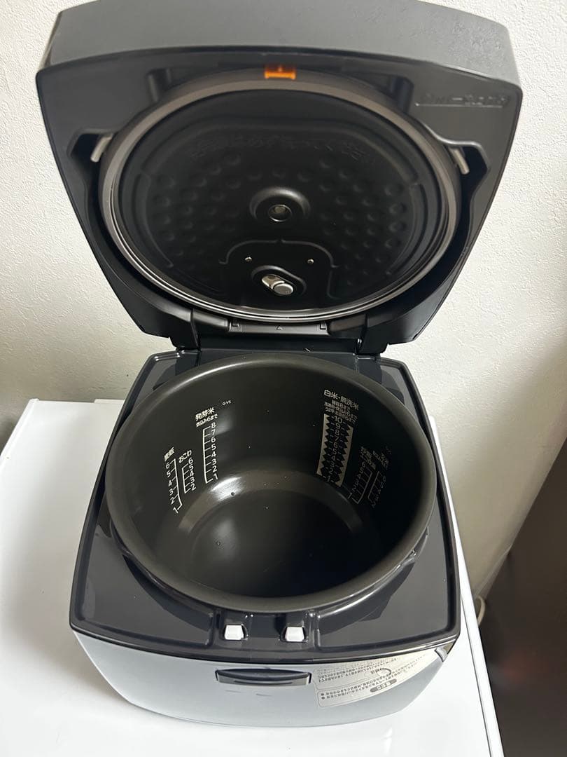 三菱 NJ-VS18G-B ブラック 炊飯器 1.8L
