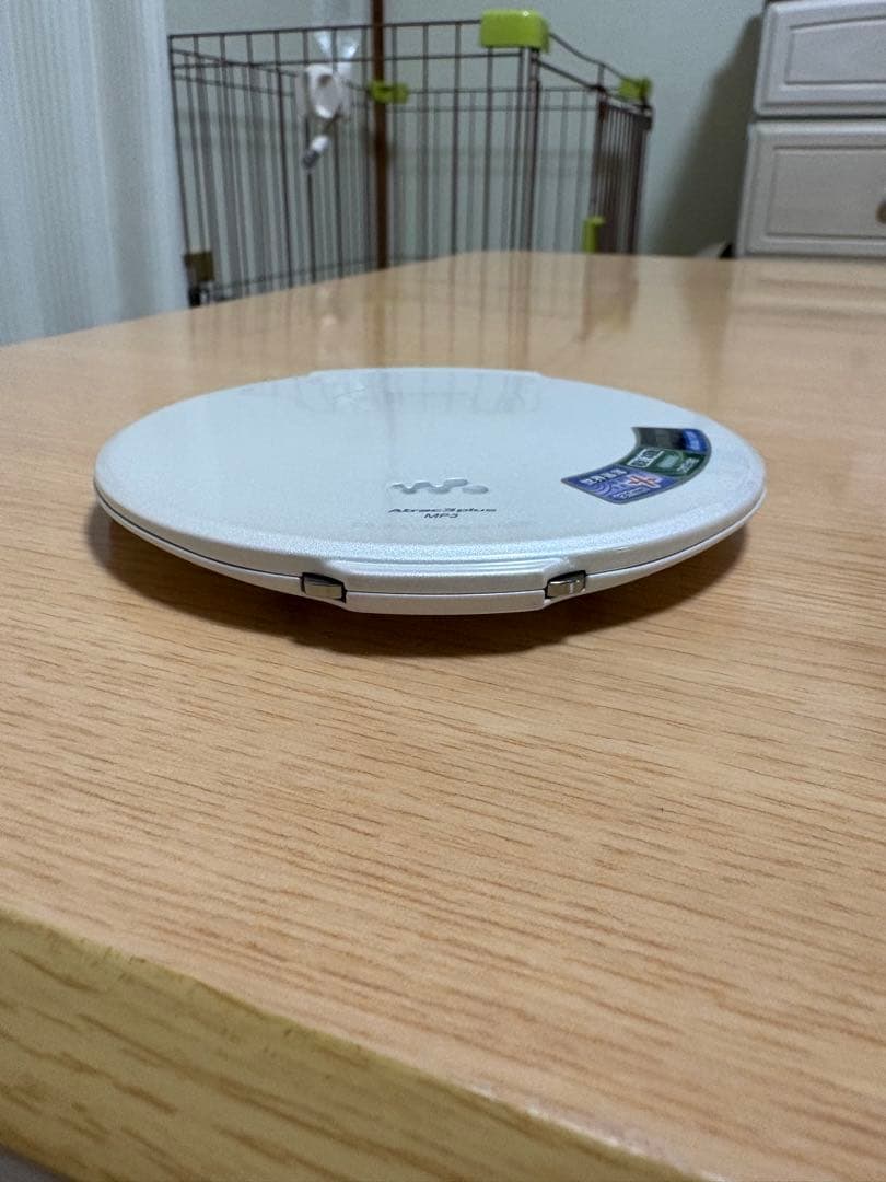 SONY ソニー CDウォークマン D-NE20 2007年製 ホワイト