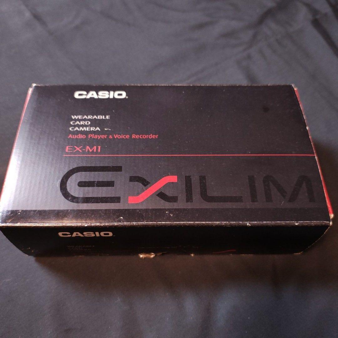 CASIO EXILIM EX-M1 ウェアラブルカードカメラ