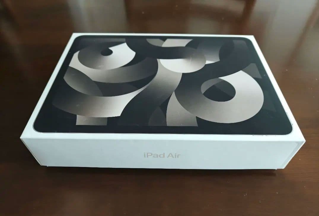 IPad Air 第5世代　256GB スターライトグレー　WIFIモデル