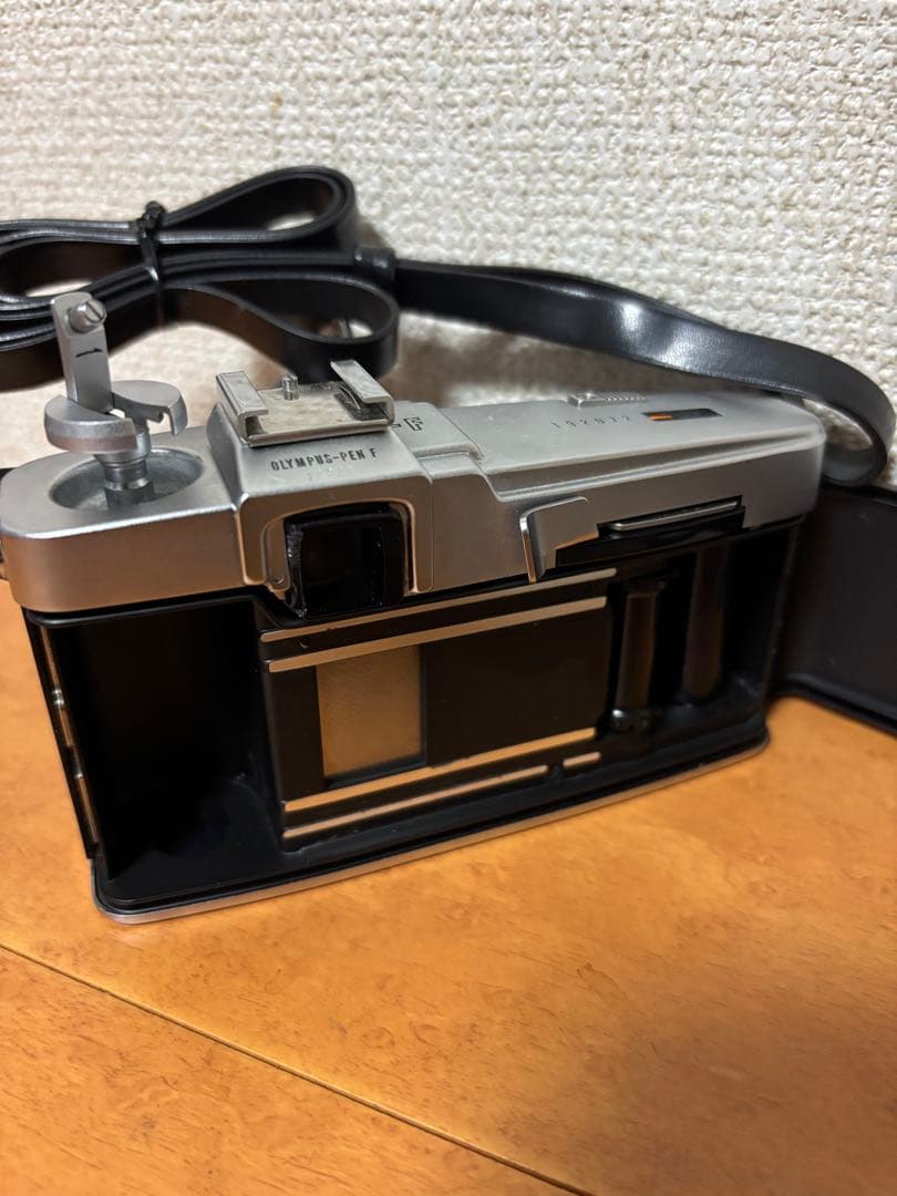 フィルムカメラ Olympus PEN-F