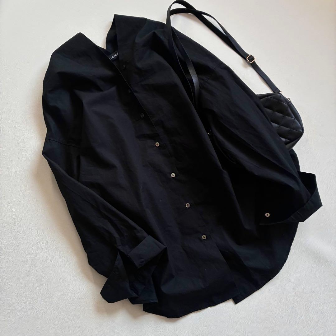 ◆美品◆ミズイロインド◆綿100Vネック長袖シャツ◆ブラウス◆黒◆大きめ◆日本製