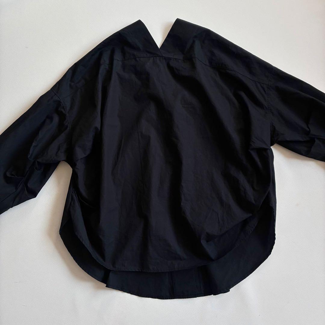 ◆美品◆ミズイロインド◆綿100Vネック長袖シャツ◆ブラウス◆黒◆大きめ◆日本製
