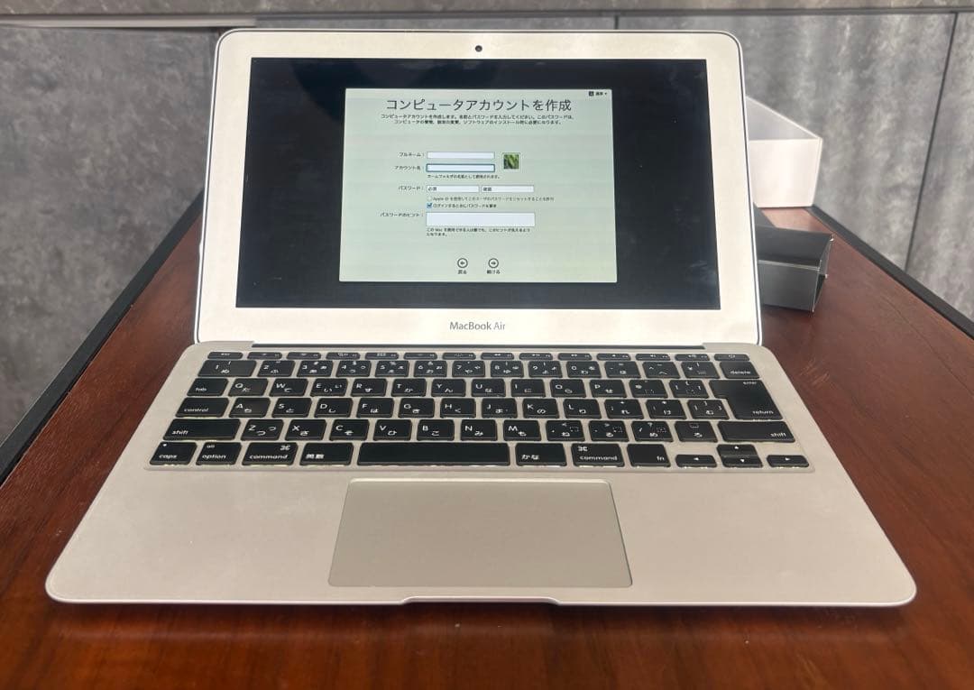 MacBook Air 11インチ シルバー