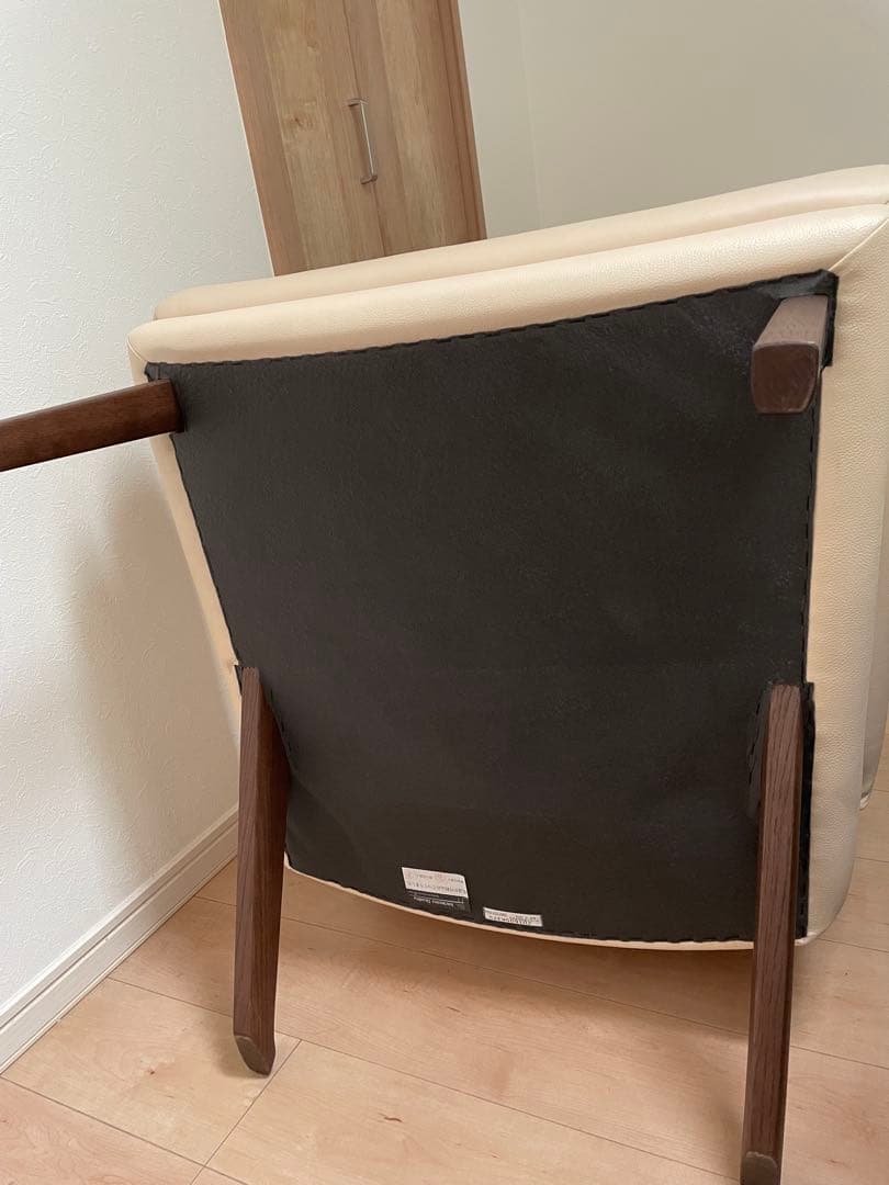 karimoku (カリモク) 1人掛けソファー