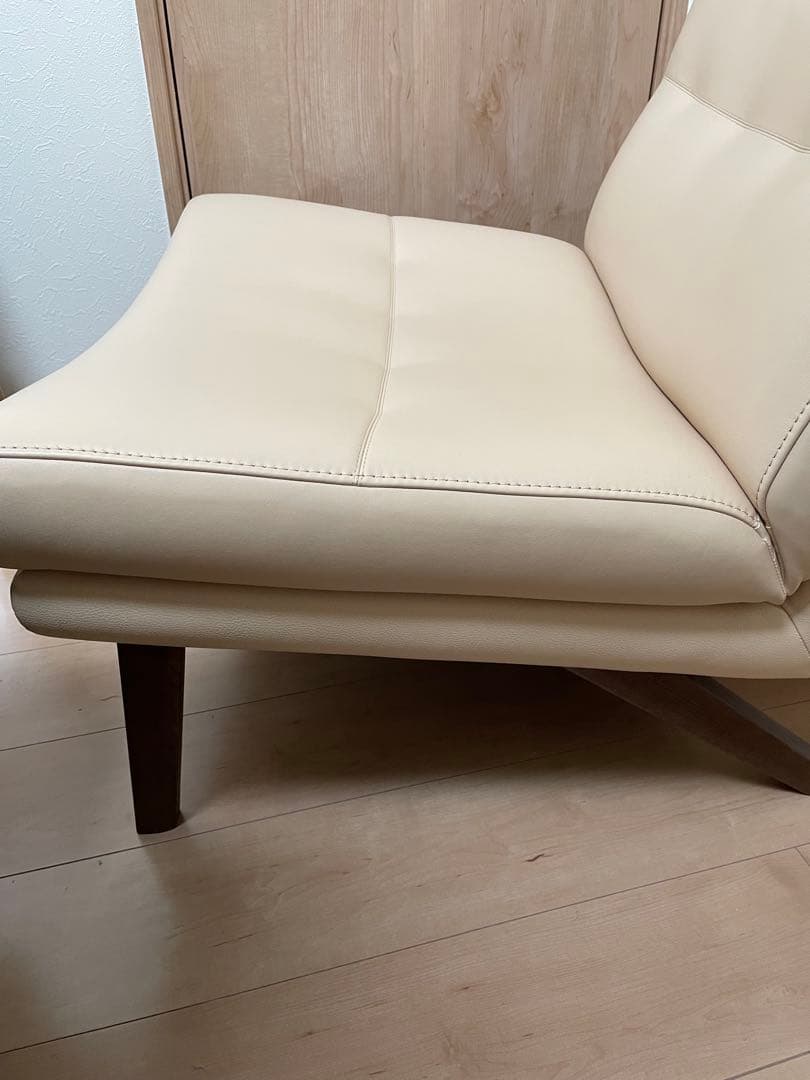 karimoku (カリモク) 1人掛けソファー