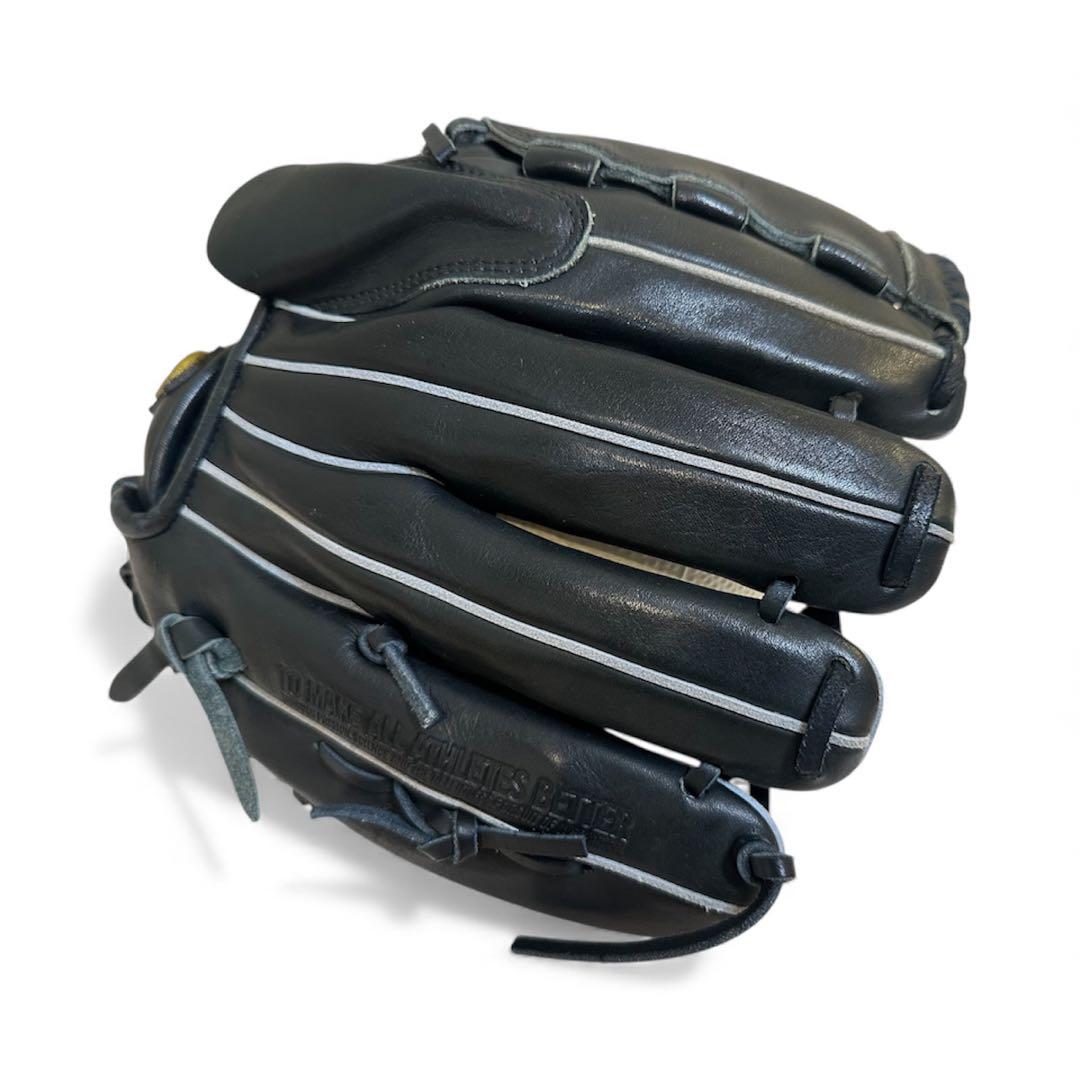 ア*ン様 【即戦力】Under Armour 軟式グローブ 黒　投手用　左投げ