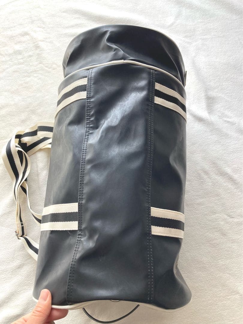 かんぺフレッドペリー　2way ドラム・ボストンバッグ　ブラック×ホワイト