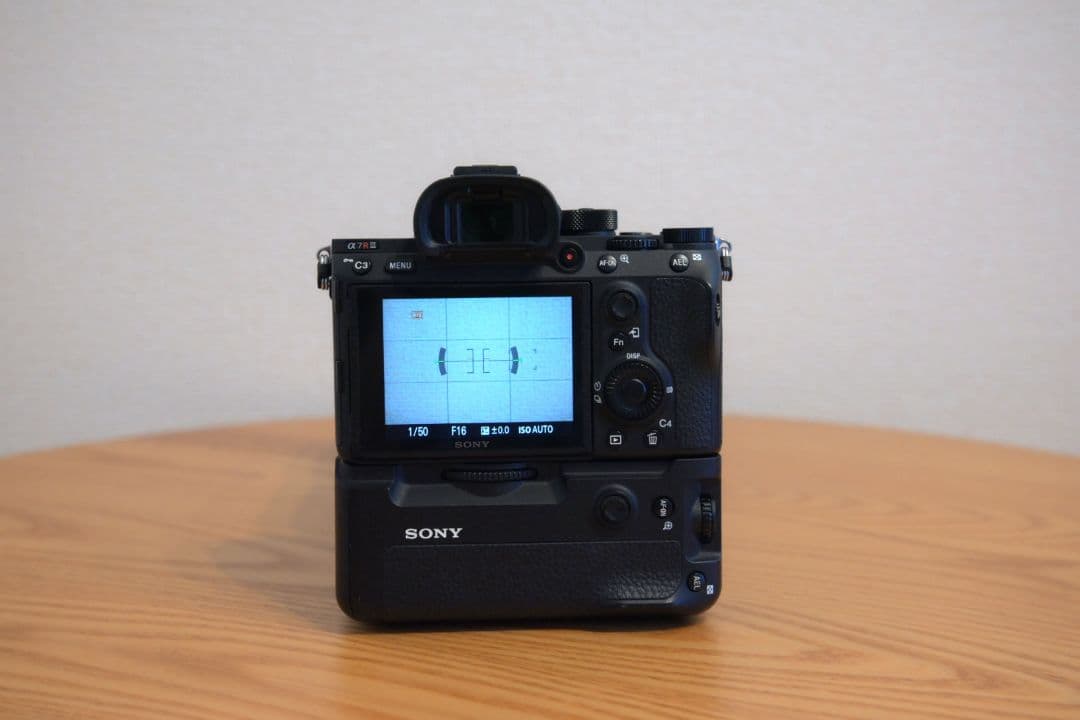 SONY a7R III ILCE-7RM3　ボディ　縦グリップ　バッテリー