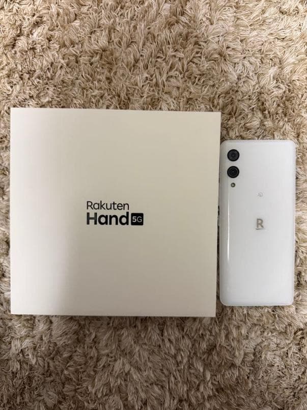 Rakuten Hand 5G P780 ホワイト