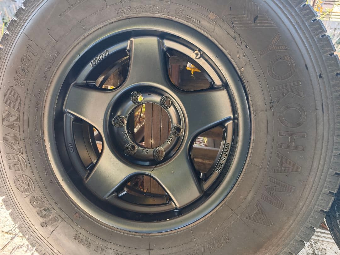 ブラッドレーv　16×6.5j -5 スタッドレス　225/85r16