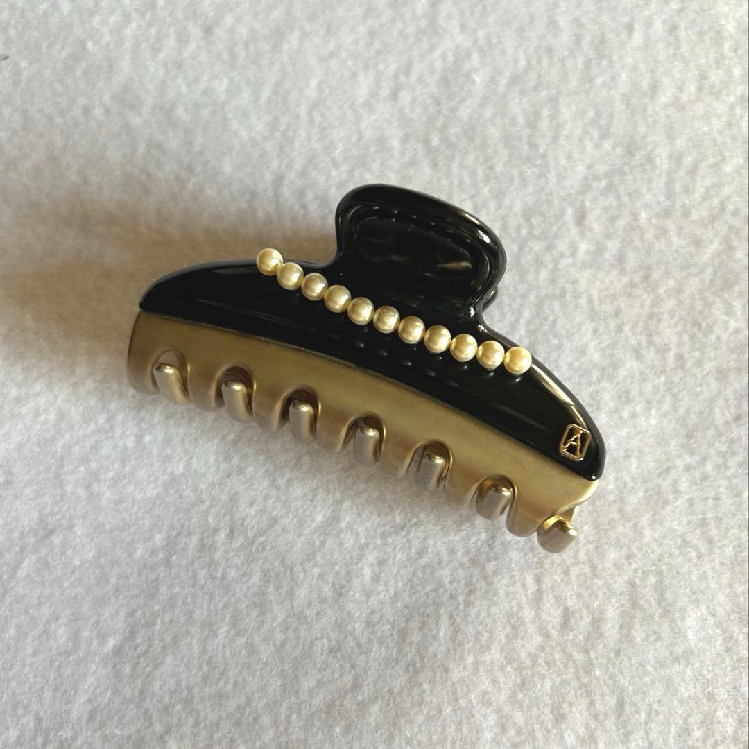 【訂正あり】ALEXANDRE DE PARIS パール付きヘアクリップ