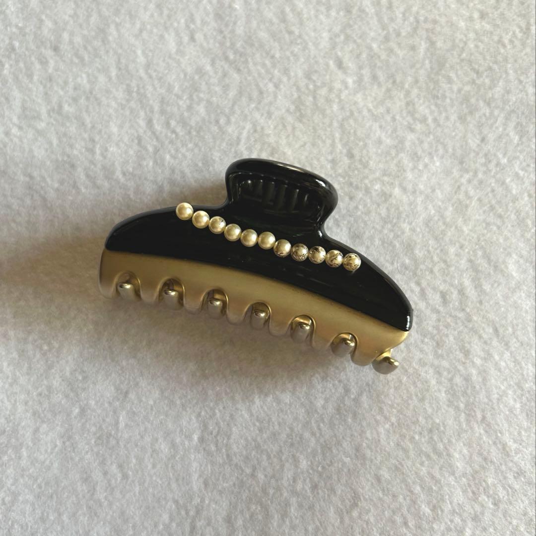 【訂正あり】ALEXANDRE DE PARIS パール付きヘアクリップ