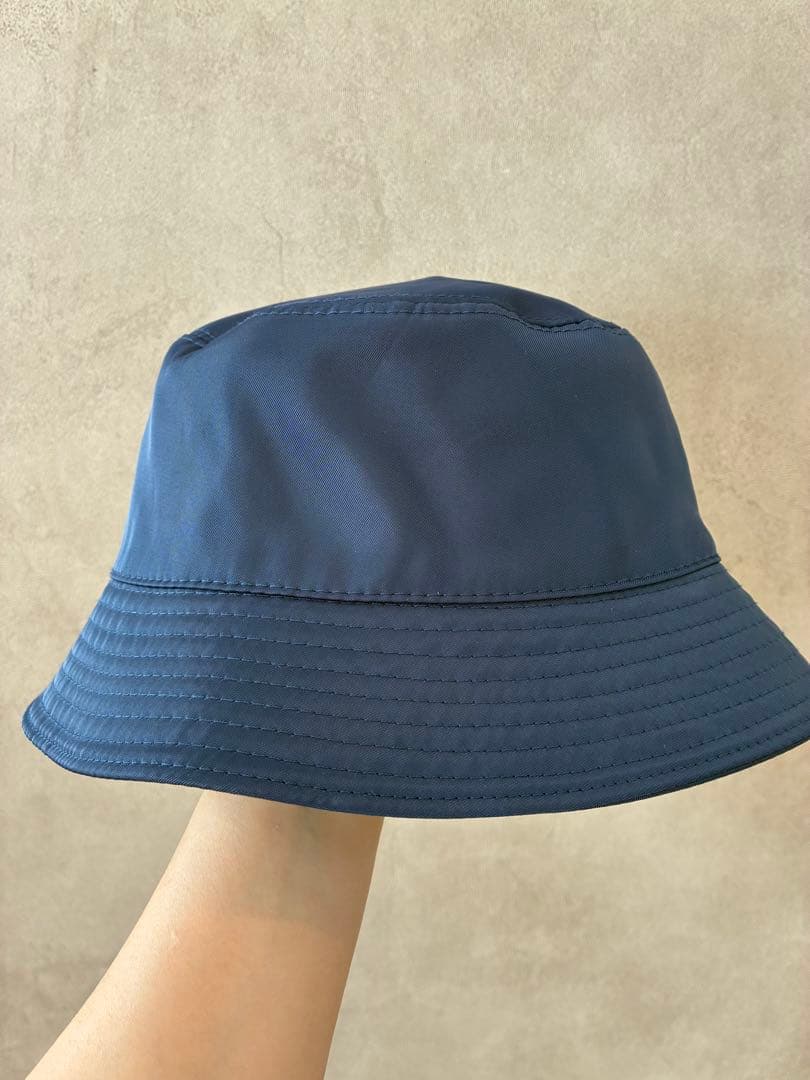 レア　PRADA バケットハット 限定カラー　ネイビー　ブルー　三角ロゴ