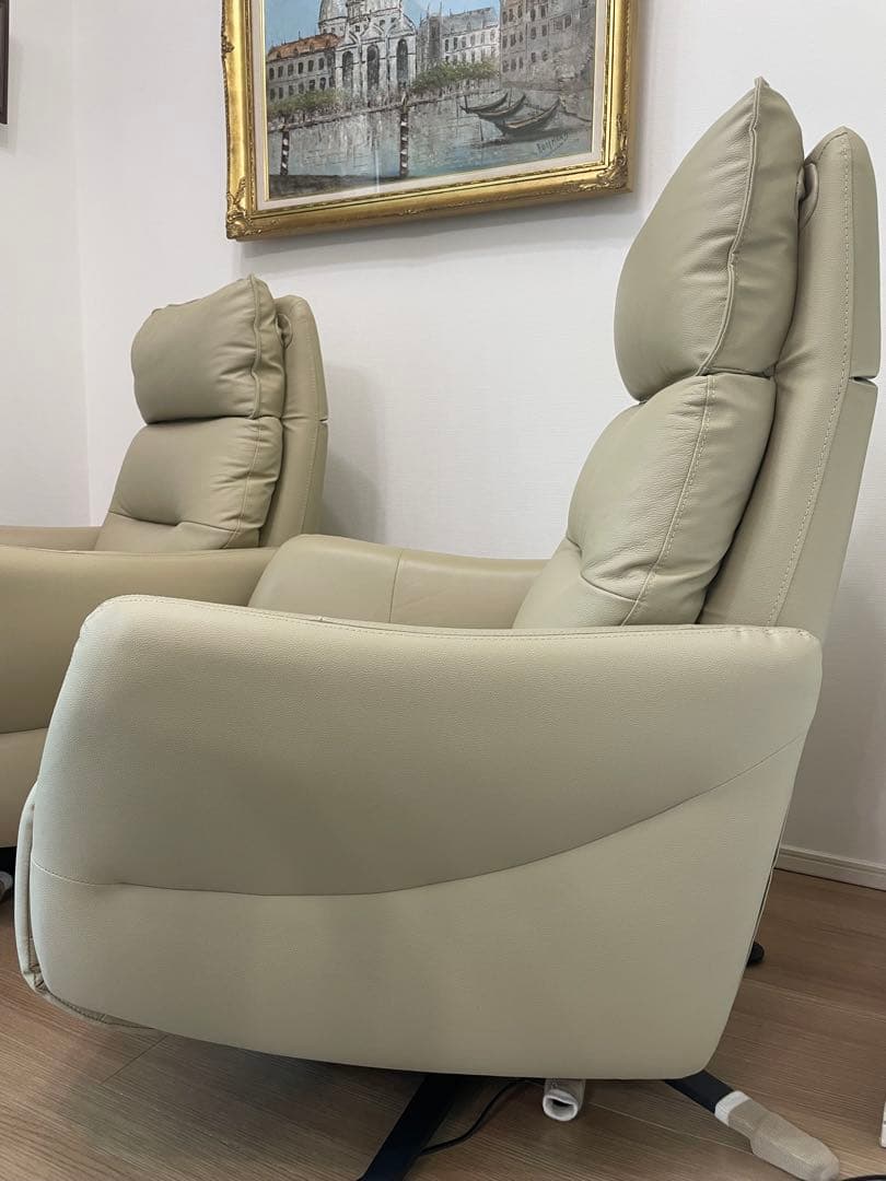 美品　ニトリ 電動リクライニングパーソナルチェア(2モーター LE01 BE)